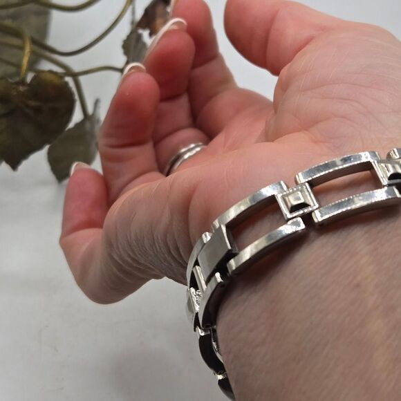"5/$25" Silvertone Square Link Chain Bracelet - Picture 8 of 10